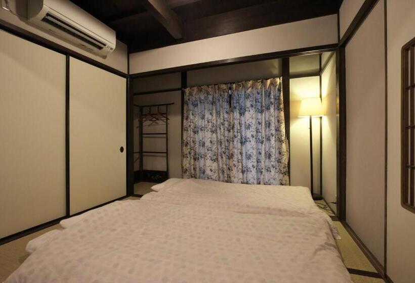 بنسيون Kanazawa Guest House East Mountain