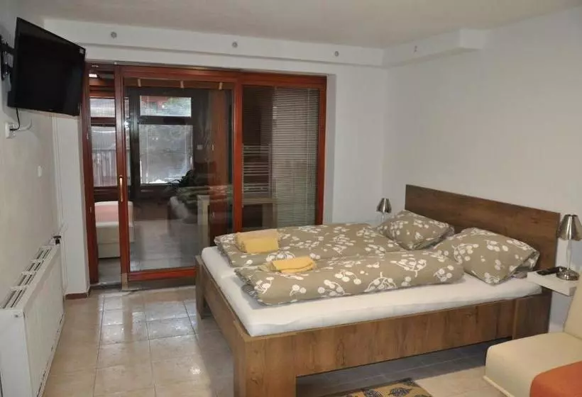 Majatalo Penzion Kimex