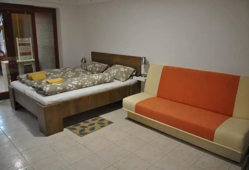 Majatalo Penzion Kimex