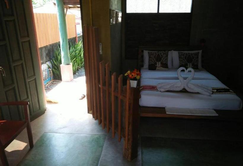 Пансион Phang Nga Cottage