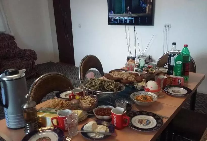 پانسیون Shushan Guest House