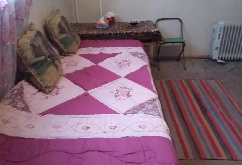 پانسیون Shushan Guest House