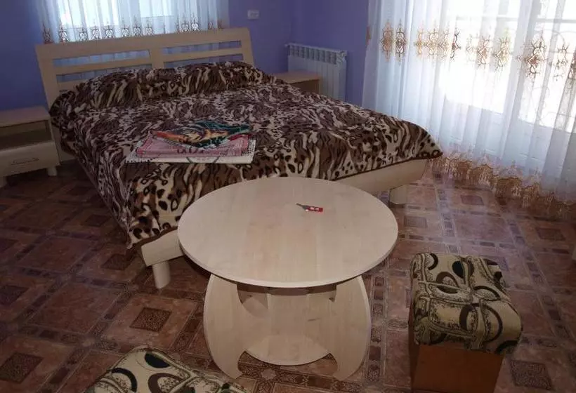 هاستل Guest House Naazove
