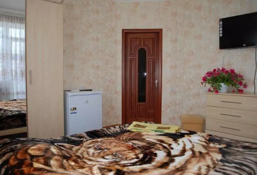 هاستل Guest House Naazove