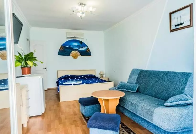 هاستل Guest House Naazove