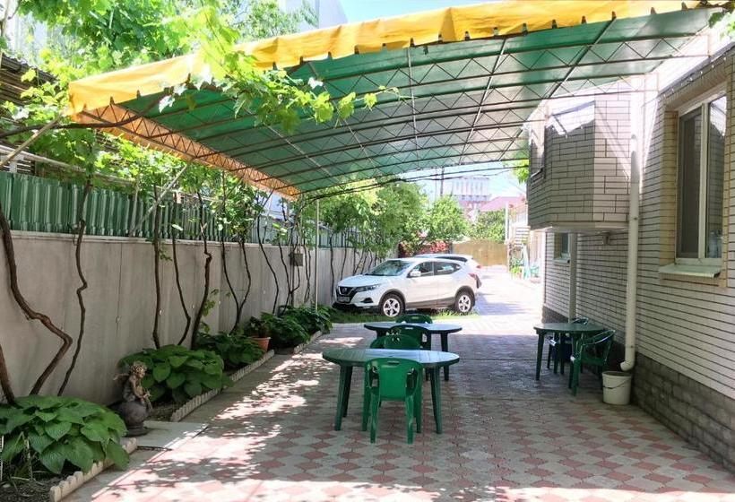 旅馆 Guest House Naazove