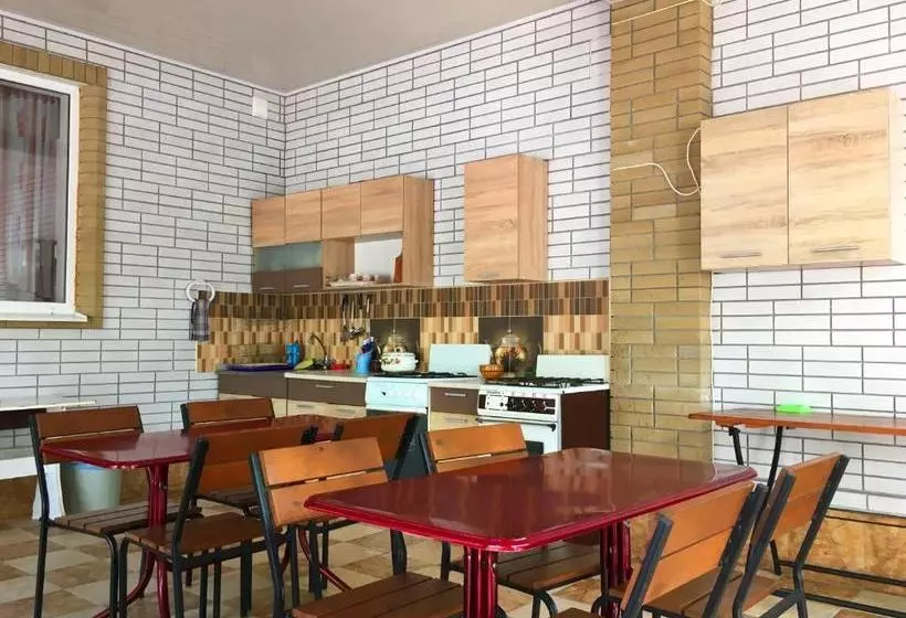 هاستل Guest House Naazove