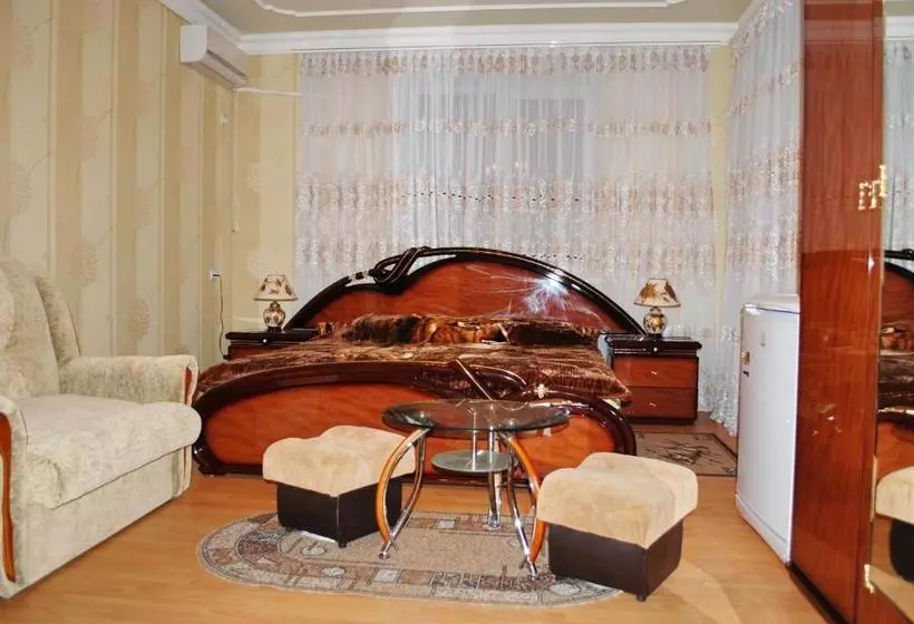 هاستل Guest House Naazove