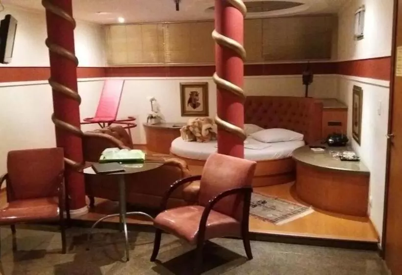 Heru's Motel