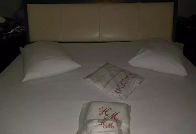 Heru's Motel
