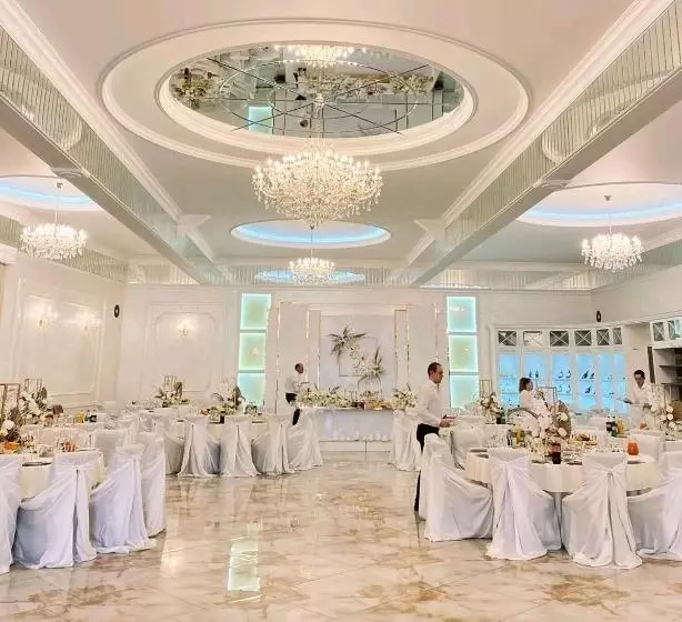 Hotelli And Restaurant Velure