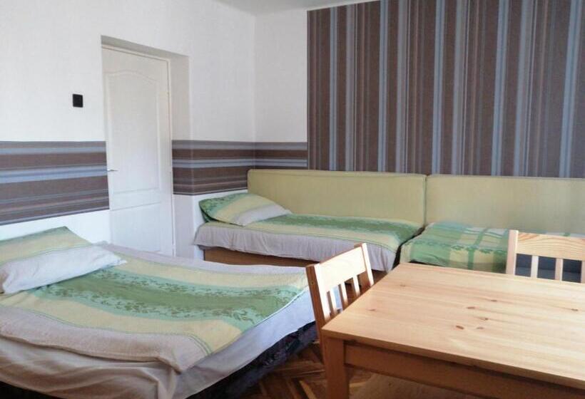 پانسیون Belvárosi Vendégház