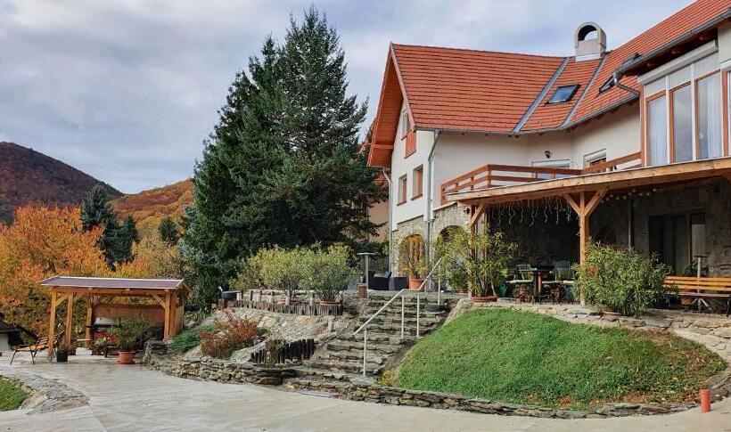 펜션 Rudolf Vendégház