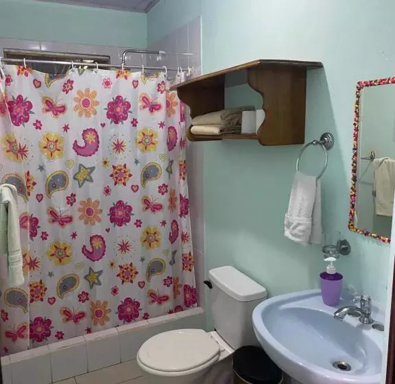 Blue Morpho House B&b