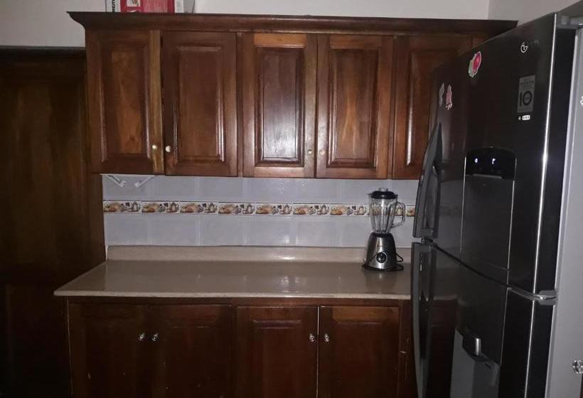 پانسیون Apartamento Florangel Full Deluxe