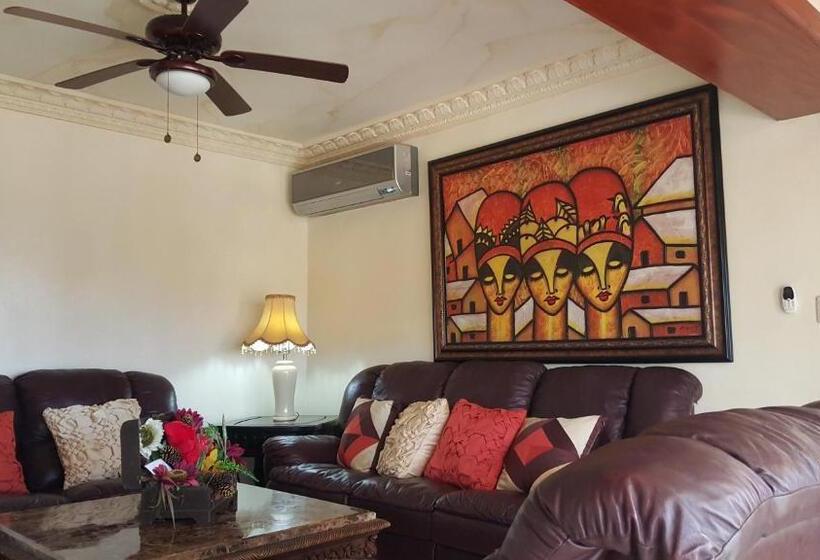 پانسیون Apartamento Florangel Full Deluxe