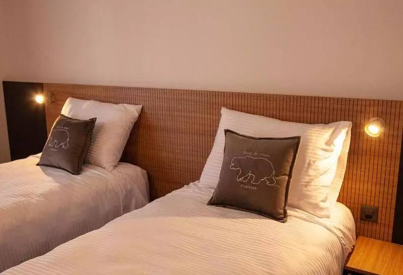 پانسیون Hôtel De L Ours