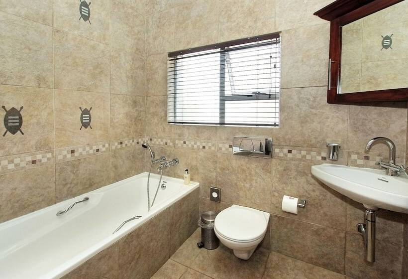 פנסיון Ushaka Manor Guest House