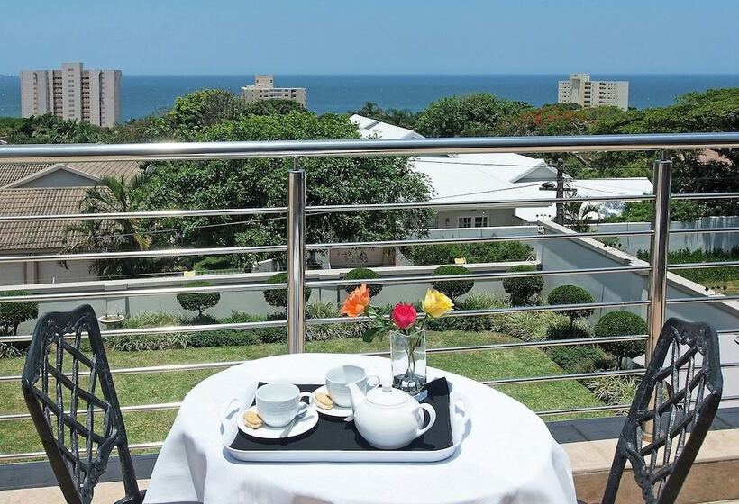 פנסיון Ushaka Manor Guest House