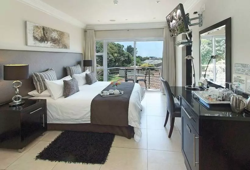 Majatalo Ushaka Manor Guest House