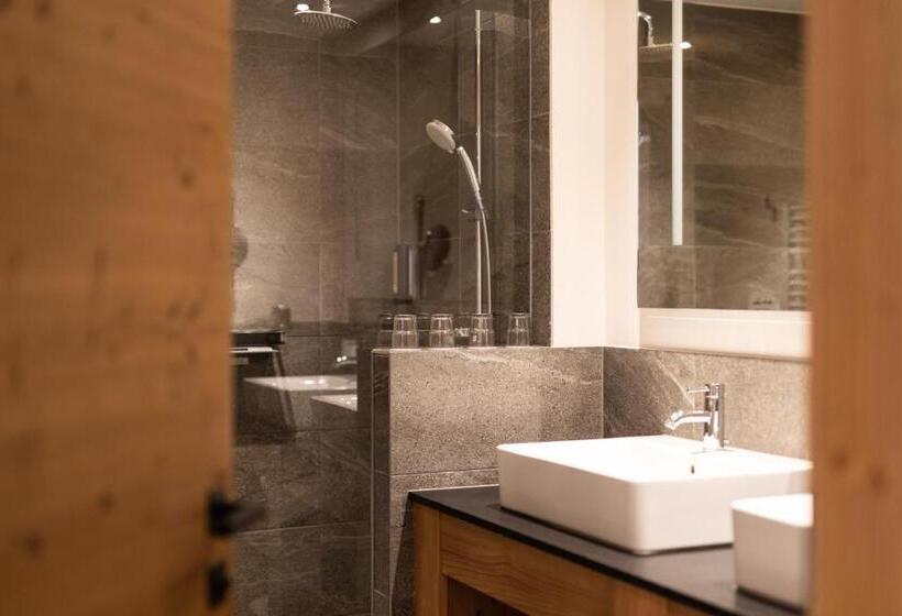 Pur Suites & Chalets