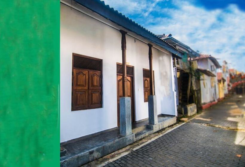 بنسيون Antic Guesthouse   Galle Fort
