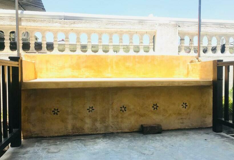 بنسيون Antic Guesthouse   Galle Fort