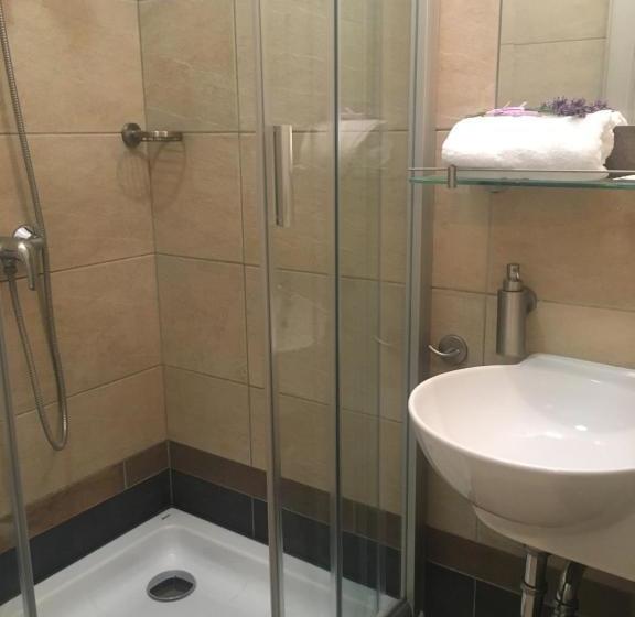 بنسيون Ház Az Erdő Szélén