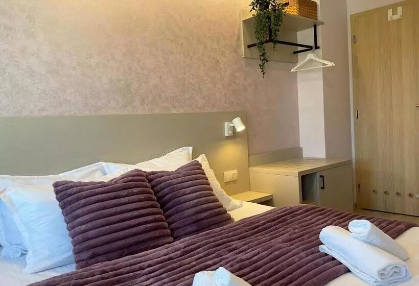 ペンション Guest Rooms Tsarevets