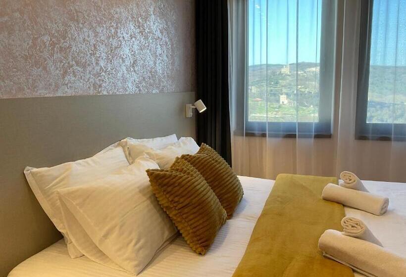 膳宿费 Guest Rooms Tsarevets