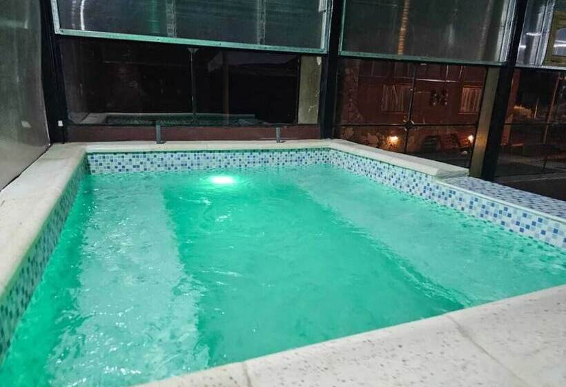 הוסטל La Comarca