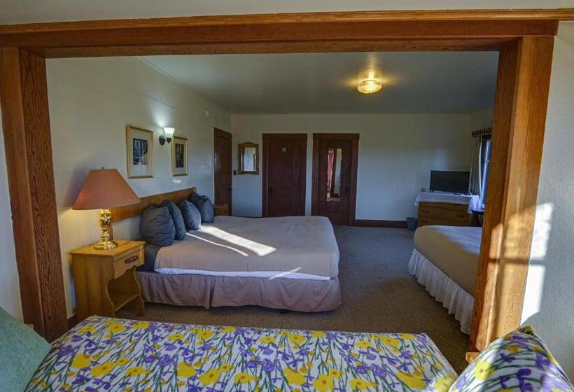 ユースホステル The Captains Quarters