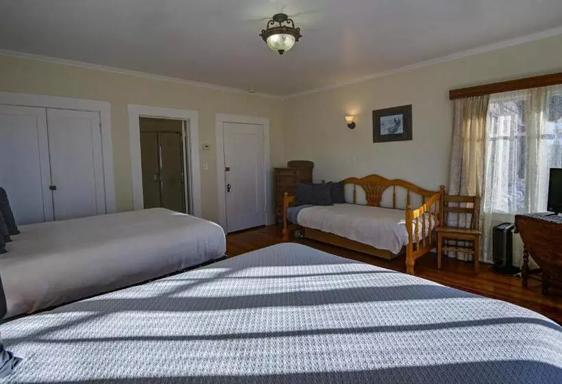 Retkeilymaja The Captains Quarters