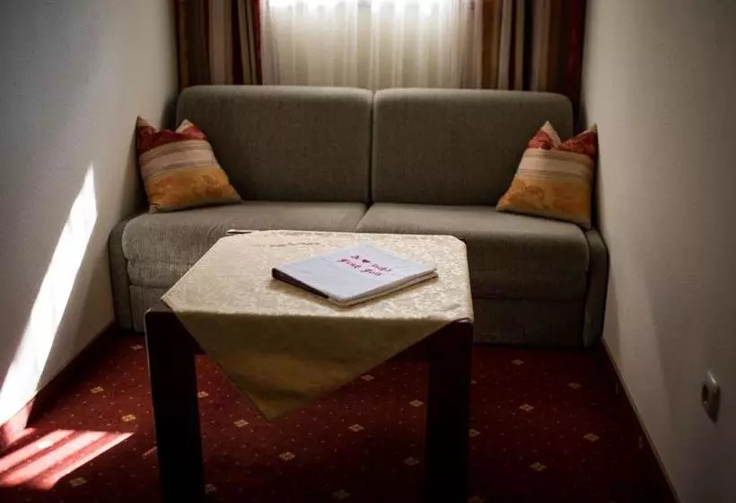 ユースホステル Zum Sepp