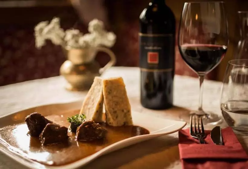 ユースホステル Zum Sepp