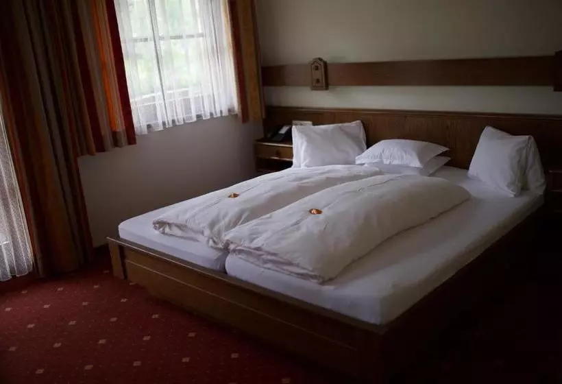 ユースホステル Zum Sepp