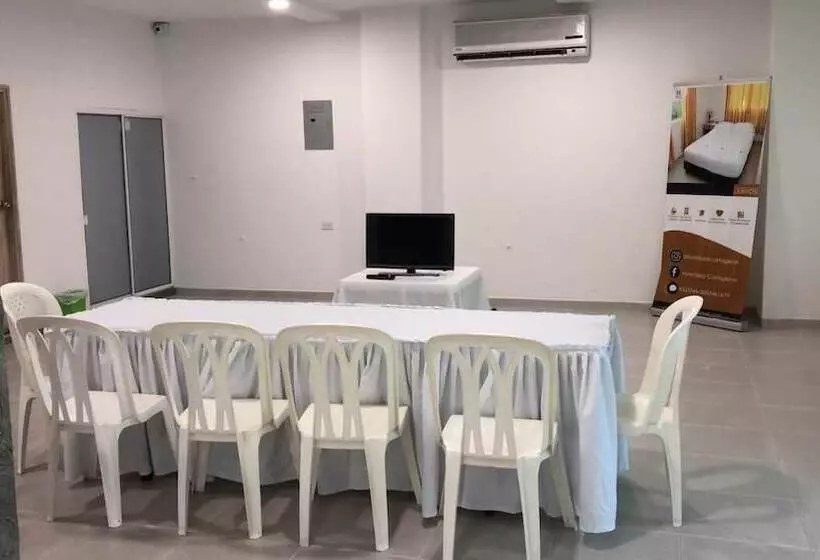 هتل Ibiza Cartagena