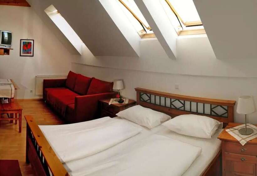 Отель Remushof Jagschitz