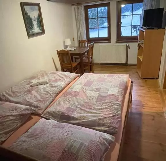 Majatalo Hepnarova Bouda