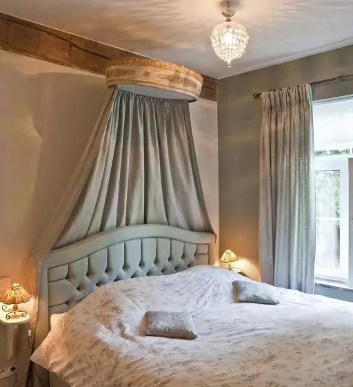 Majatalo Lozerkasteel