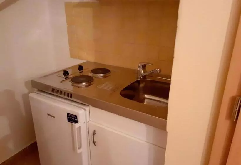 ペンション Pacsirta Vendégház