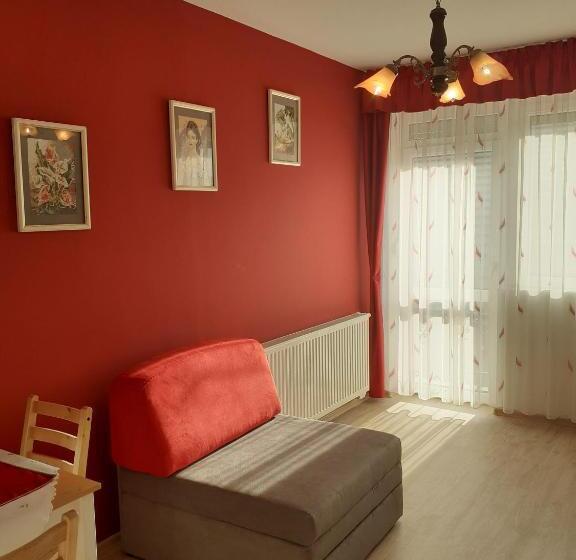 פנסיון Pacsirta Vendégház