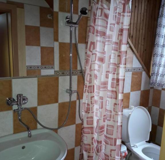 بنسيون Penzión Jánošíkova Krčma