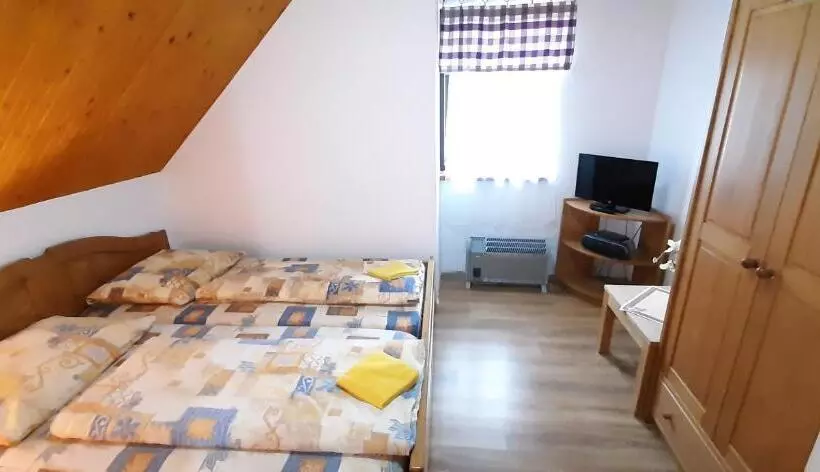 Majatalo Penzión Jánošíkova Krčma