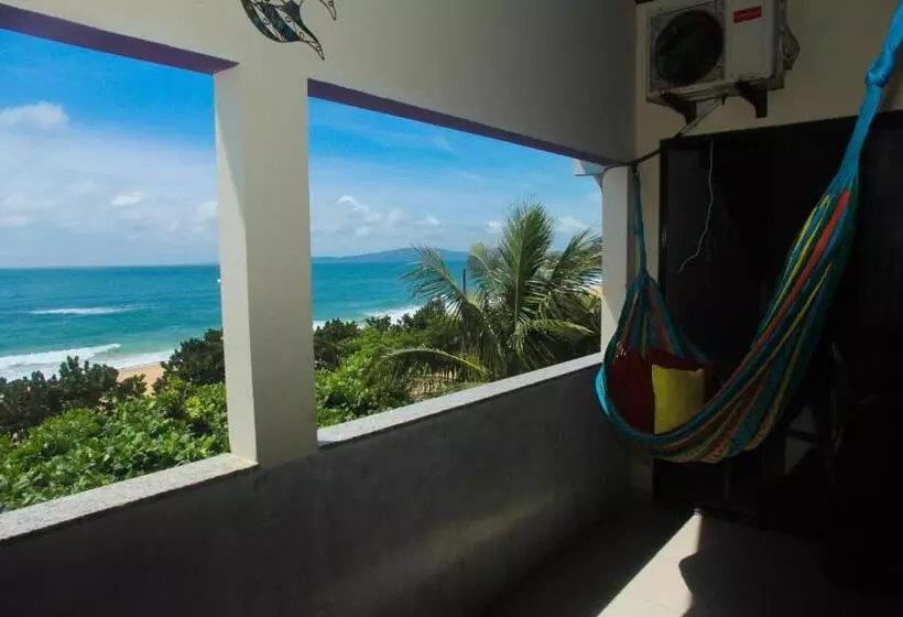 Pension Pousada Oceanas Frente Mar Estaleiro