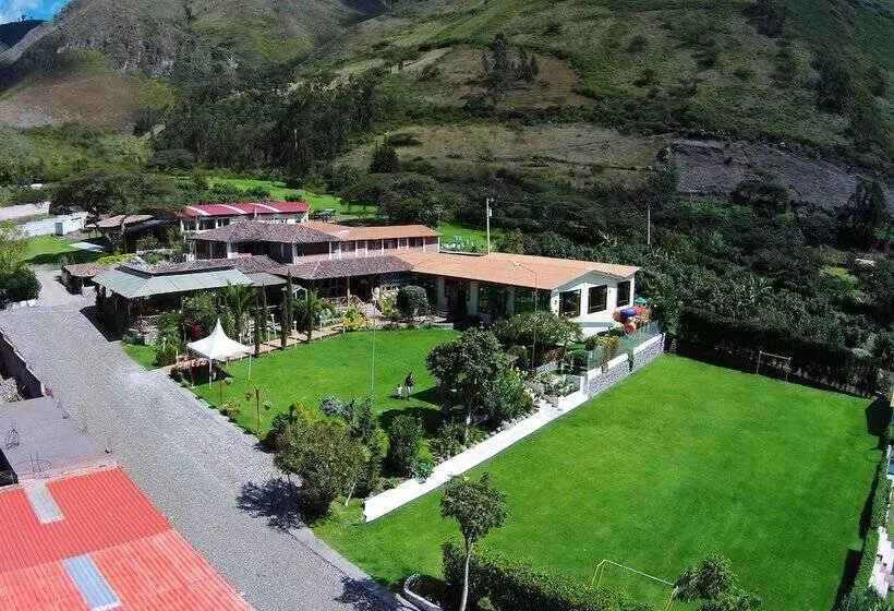 ユースホステル Hosteria Quinta San Miguel