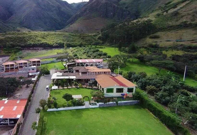 ユースホステル Hosteria Quinta San Miguel