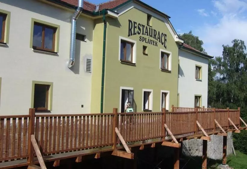 Majatalo S Restaurací Splávek