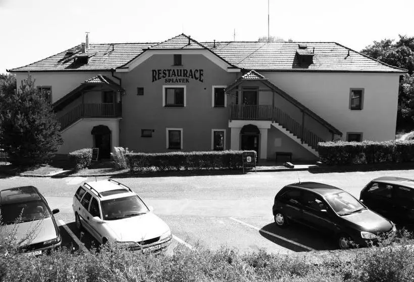 Majatalo S Restaurací Splávek