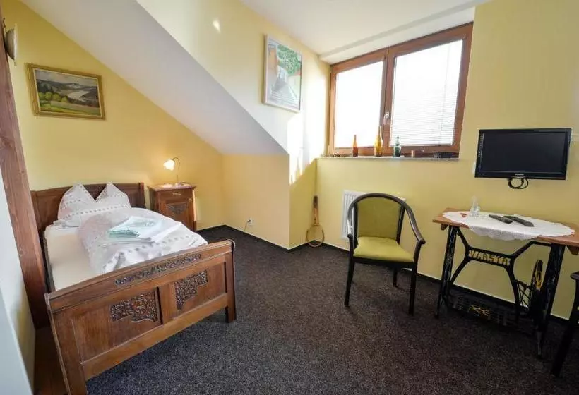 Majatalo S Restaurací Splávek